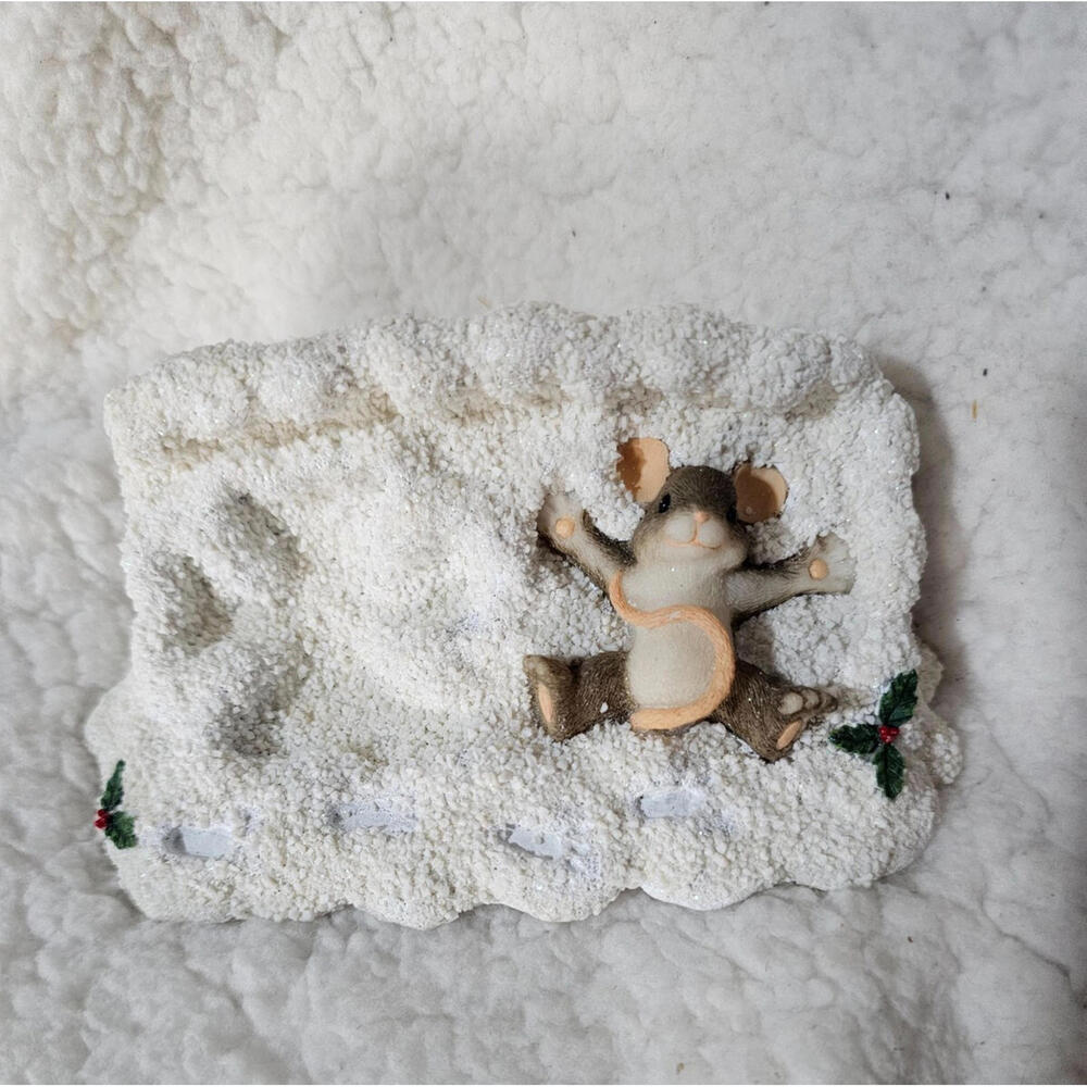 Charming Tails Maxine Making Snow Angels Figurine Mouse Christmas Holiday 5"